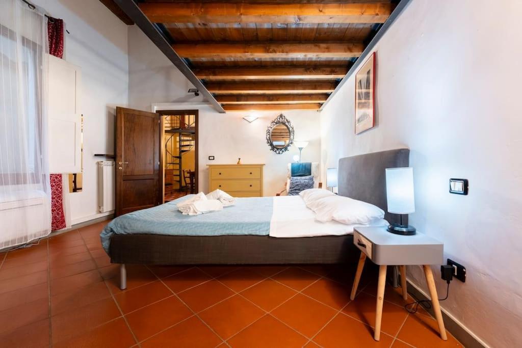 Keys Of Italy - Serragli 55 - Stile Rustico Rinascimentale In Oltrarno Florence Exterior photo